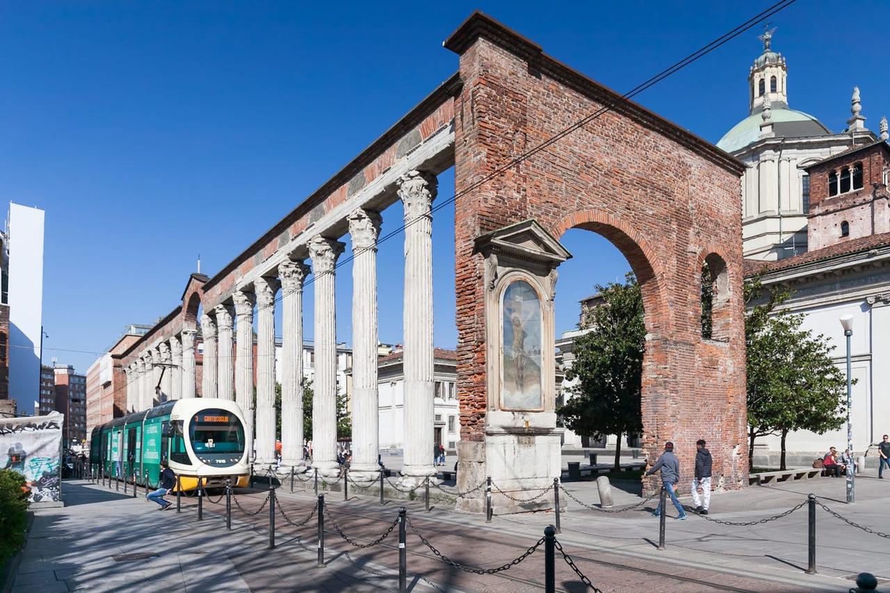 Duomo Views, Light, Jungle-Inspired Studio With Terrace Mediolan Zewnętrze zdjęcie